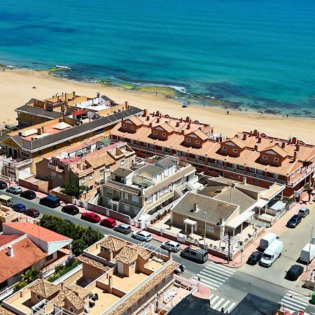 Chalet En La Mata A 50 Metros De La Playa تورّيفيِخا المظهر الخارجي الصورة