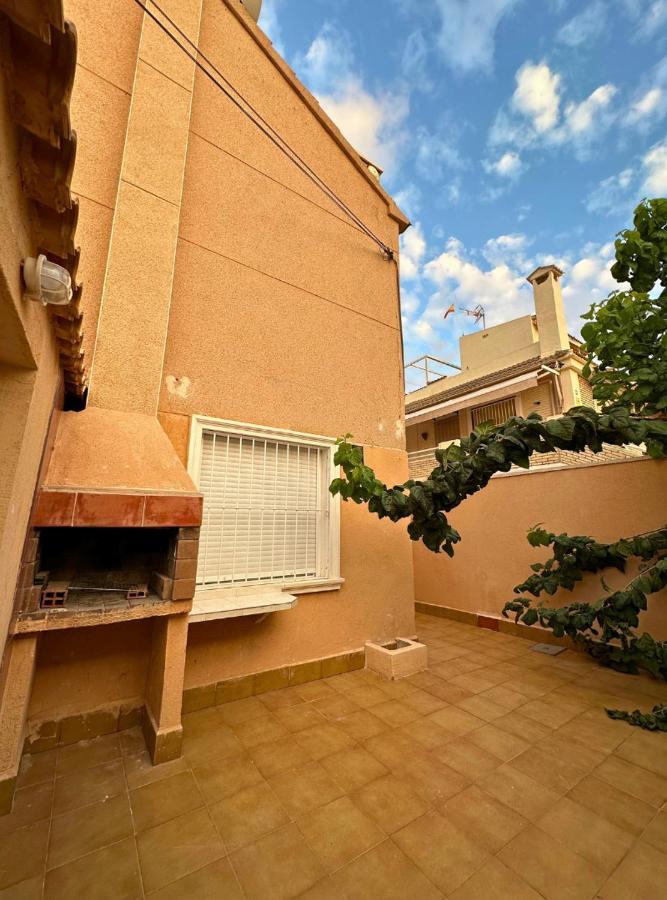Chalet En La Mata A 50 Metros De La Playa تورّيفيِخا المظهر الخارجي الصورة