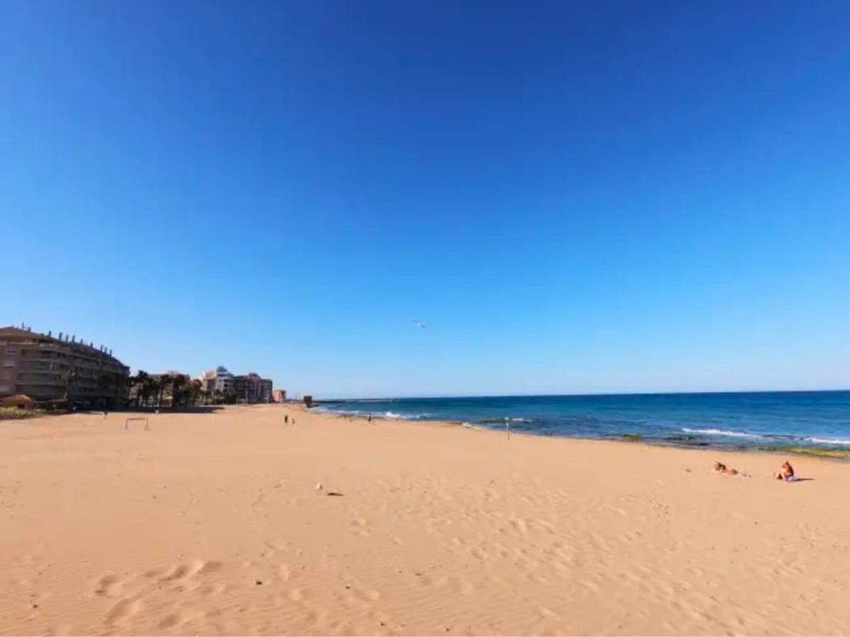 Chalet En La Mata A 50 Metros De La Playa تورّيفيِخا المظهر الخارجي الصورة