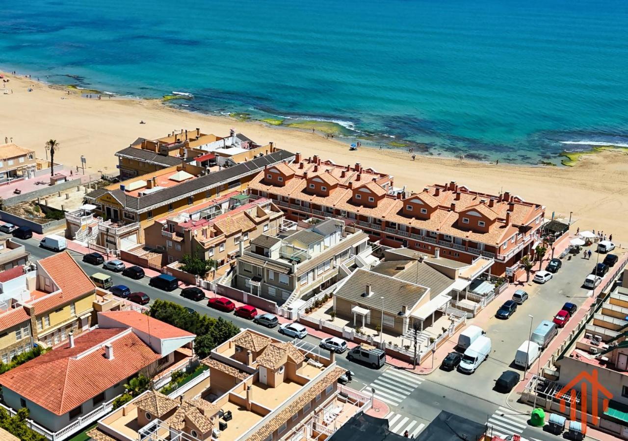Chalet En La Mata A 50 Metros De La Playa تورّيفيِخا المظهر الخارجي الصورة